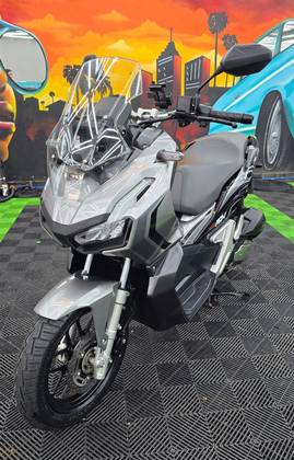 HONDA ADV 